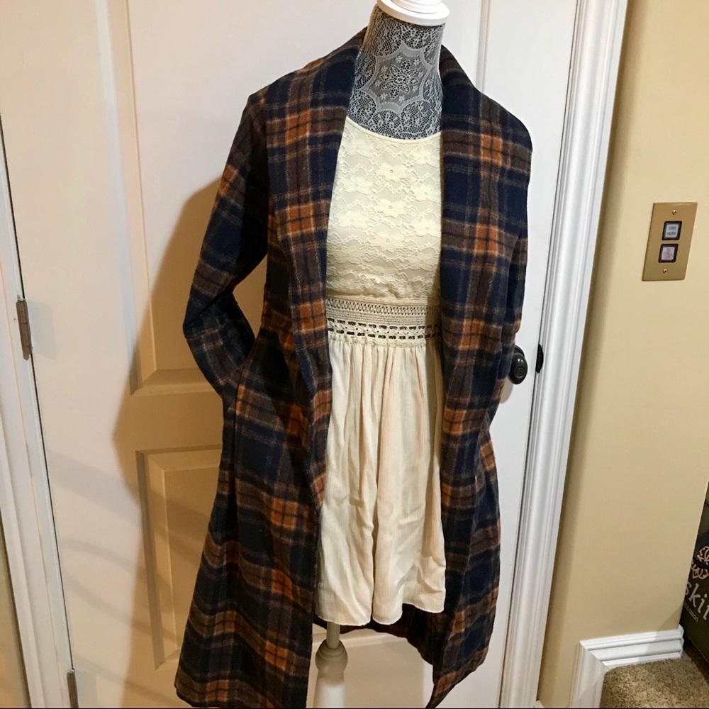 Long coat - Picture 4 of 7